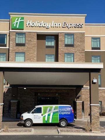 Hotel Express - Quad Cities Area By Ihg