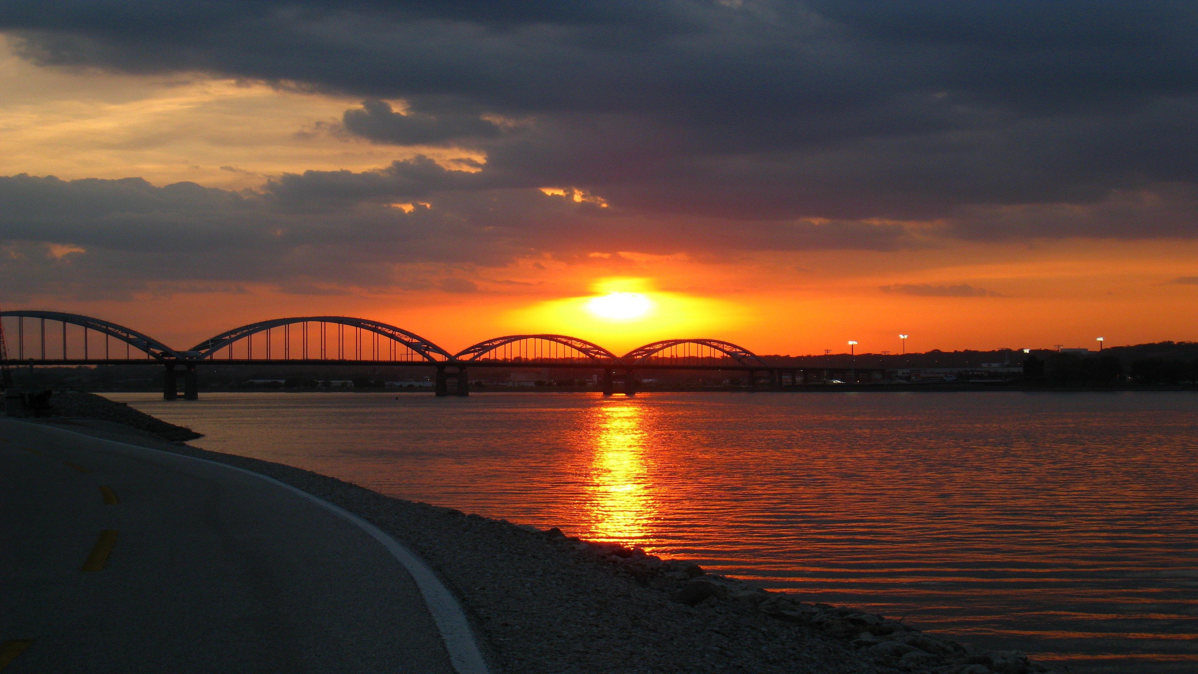 Holiday Express - Quad Cities Area By Ihg Hotel